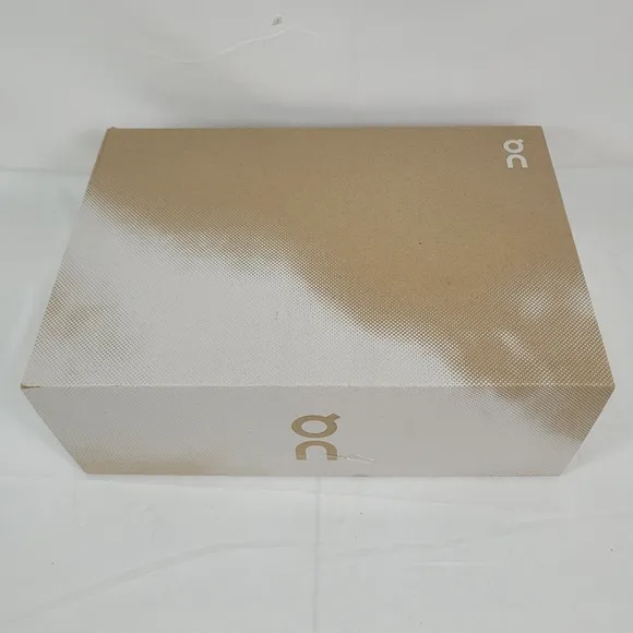 On Cloud Women's Cloud 5 Shoes Sneakers Rosebrown/Fog Size 10.5 New In Box