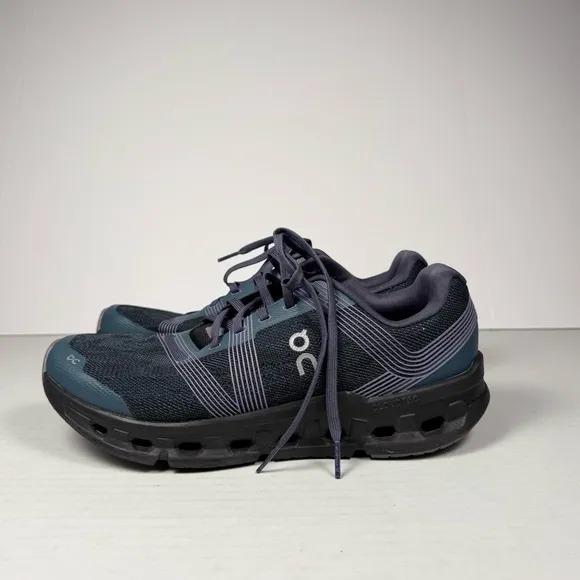 On Cloudgo Running Shoes Storm Magnet W 11 M 9.5 LIKE NEW