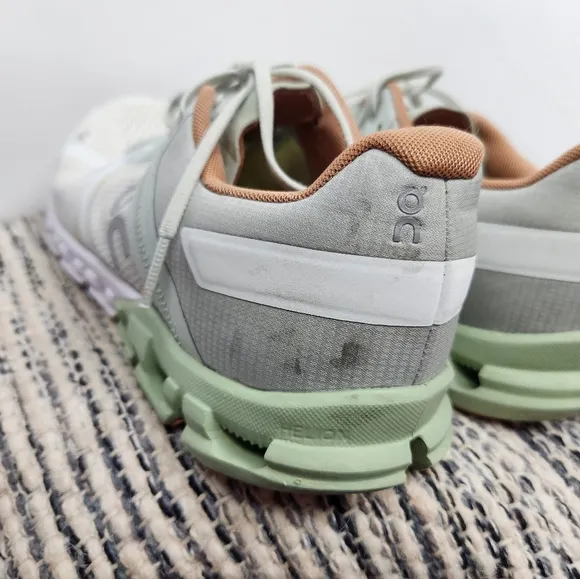 On Running Cloud X Womens Running Shoes White Seafoam Green Size 8.5.