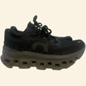 On Running Cloudmonster Shoes