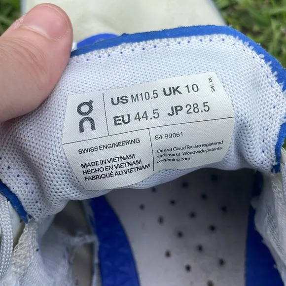 On Running Cloudvista Shoes
