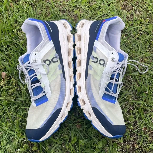 On Running Cloudvista Shoes
