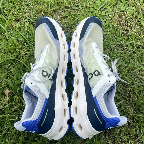 On Running Cloudvista Shoes