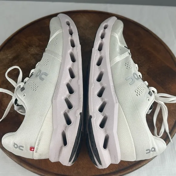 On Running Shoes Wm 10.5 Cloudsurfer White Running Sneakers CloudTecPhase