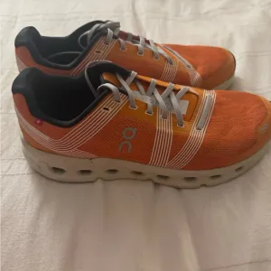 On Running/Cloud shoes!