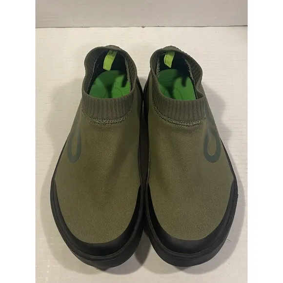 OOFOS Oomg Eezee Black &amp; Green Slip On Comfort Sock Shoes Men’s Size 9.5 - EUC