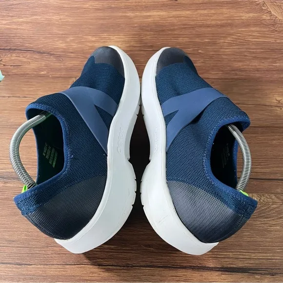 OOFOS OOMG Eezee Low Blue Orthotic Slip-On Sneakers Men’s Size 14 Shoes