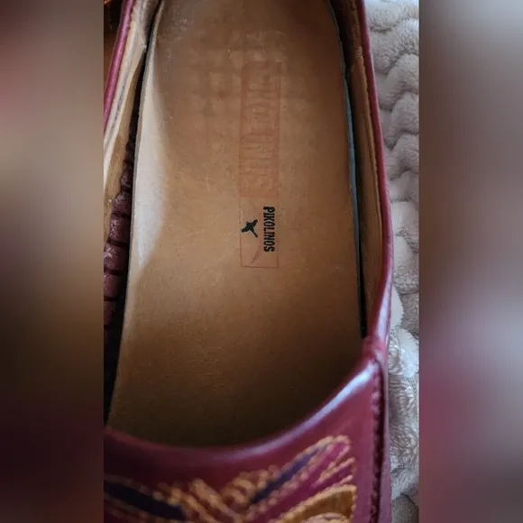 PIKOLINOS SLIP-ON SHOES - Leather, made in Spain, burgundy/multi, size 8.5