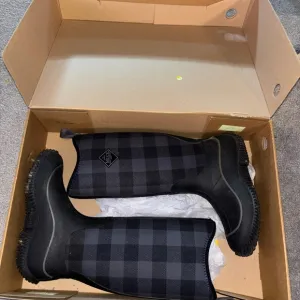 Plaid Waterproof Boots