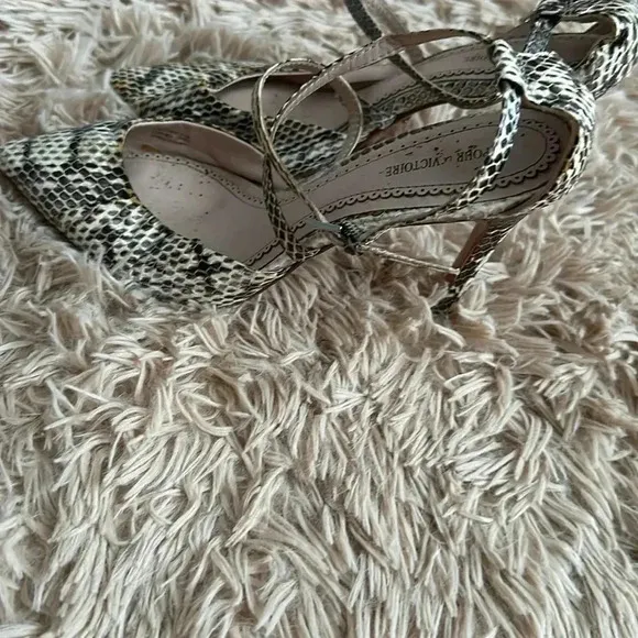 Pour La Victoire Cheyenne Leather Snake Ankle Strap Pump