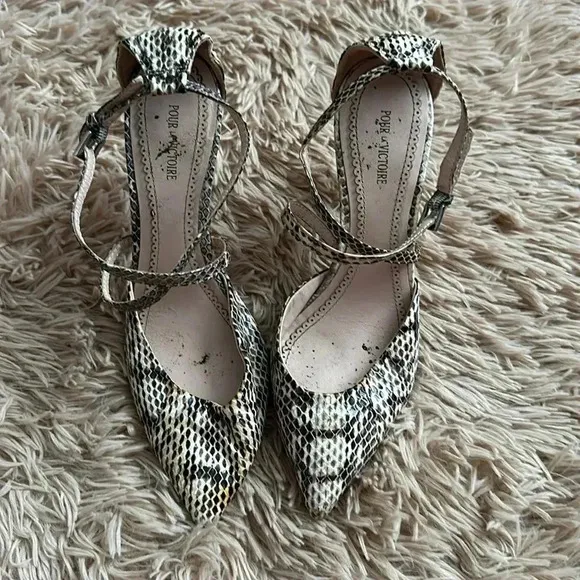 Pour La Victoire Cheyenne Leather Snake Ankle Strap Pump