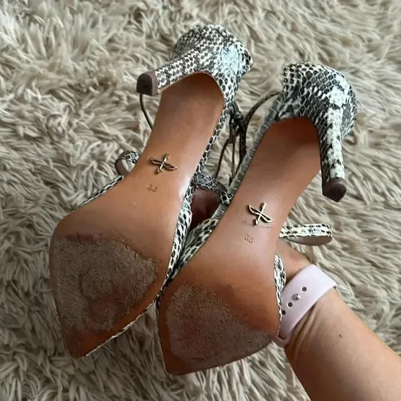 Pour La Victoire Cheyenne Leather Snake Ankle Strap Pump