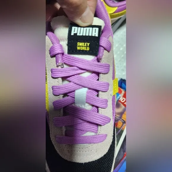 PUMA EUC JUNIOR SZ 5.5 RIDER SMILEWORLD SNEAKERS SHOES