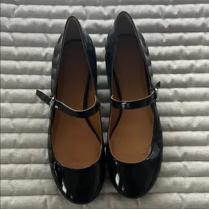 Ralph Lauren Mary Jane Ballet Flat Strap Size 38.5 Black
