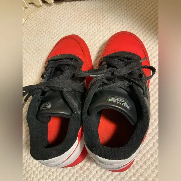 REEBOK