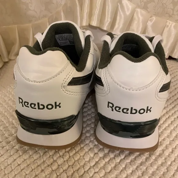 REEBOK