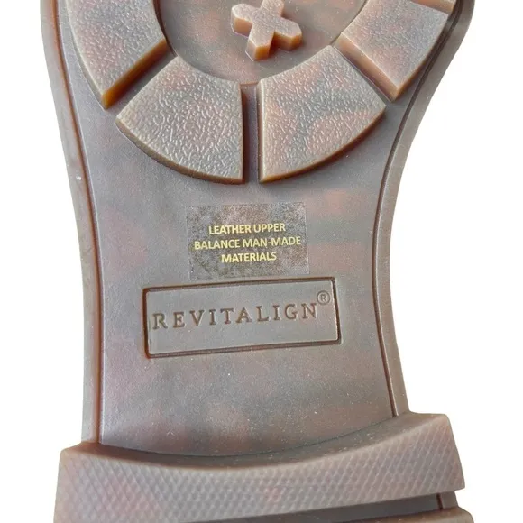 Revitalign Laurel Chunky Orthotic Loafer Biege Leather Chain Detail Size 11 NEW!