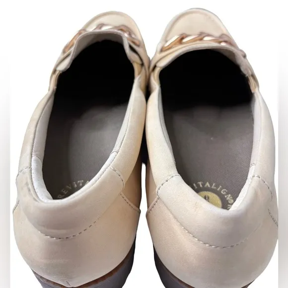 Revitalign Laurel Chunky Orthotic Loafer Biege Leather Chain Detail Size 11 NEW!