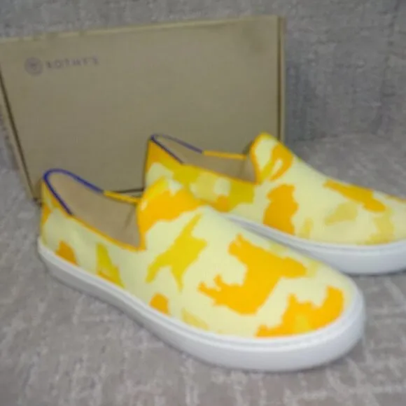 Rothys The Kids Sneaker Yellow Puppy Camo Slip On Shoes Kids Size 1-12-13