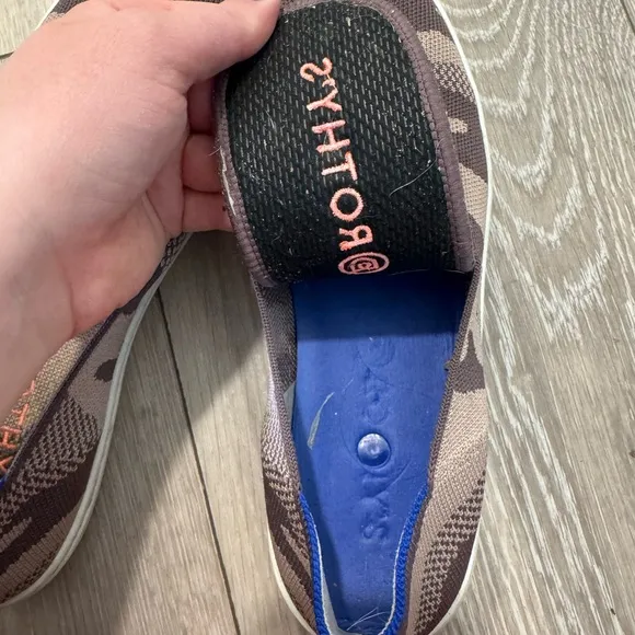 Rothys Women's Taupe Camo Slip On Sneakers Shoes Size 8.5 EUC! $190