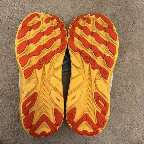 RUC Hoka Clifton size 8.5 Light Blue and Orange