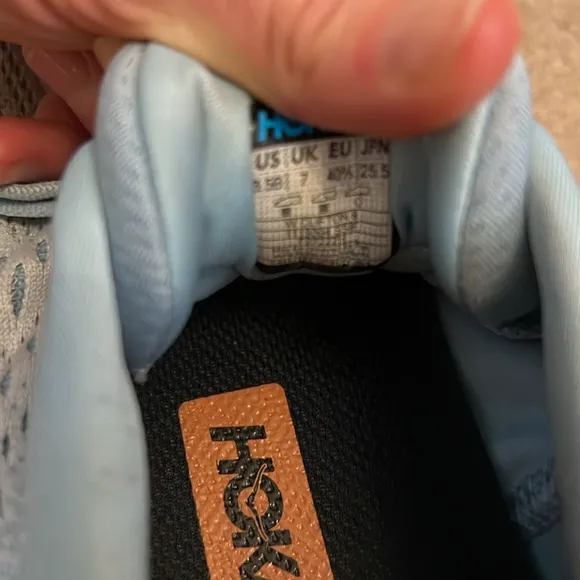 RUC Hoka Clifton size 8.5 Light Blue and Orange