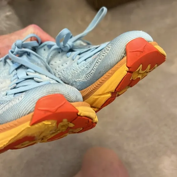 RUC Hoka Clifton size 8.5 Light Blue and Orange