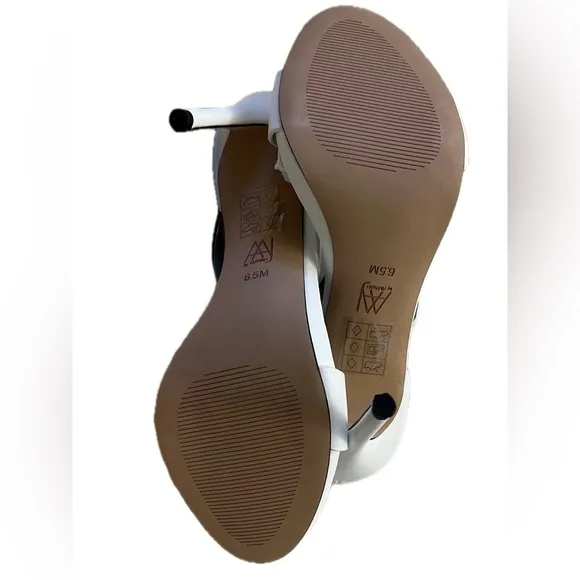 S12 Aaj-Aminah Womens Zahara Faux Leather Double Buckle T-Strap Sandal Size 6.5M