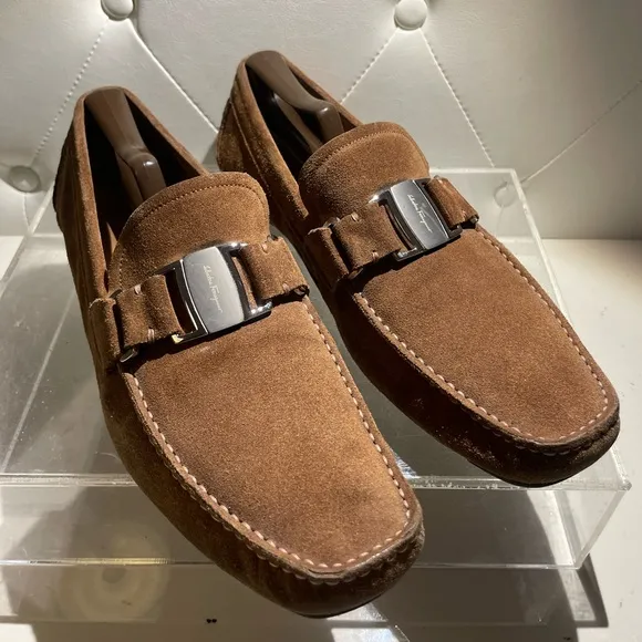 Salvatore Ferragamo Men's Brown Suede Loafer sz 9 made in italy good condition