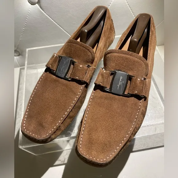 Salvatore Ferragamo Men's Brown Suede Loafer sz 9 made in italy good condition