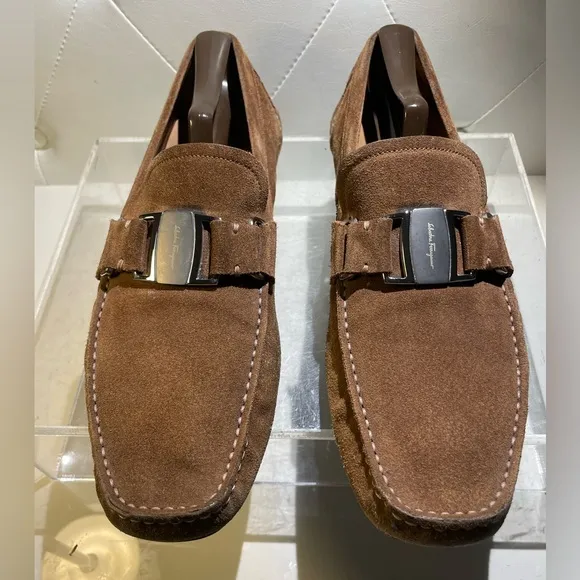 Salvatore Ferragamo Men's Brown Suede Loafer sz 9 made in italy good condition