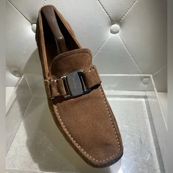 Salvatore Ferragamo Men's Brown Suede Loafer sz 9 made in italy good condition