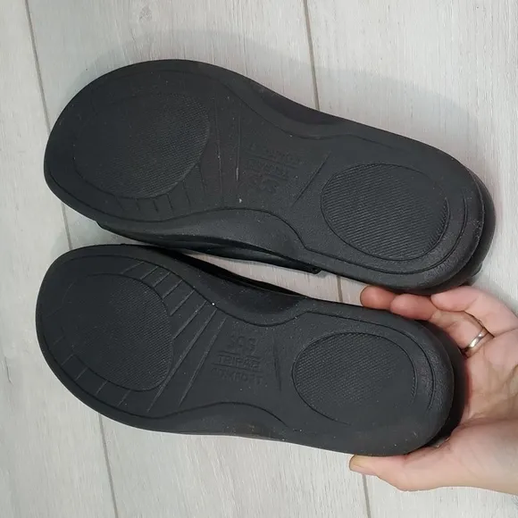 Sas Womens Comfort Tripad Leather Sandals shoes sz 9.5W Wide
