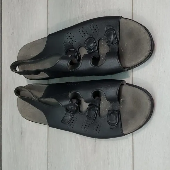Sas Womens Comfort Tripad Leather Sandals shoes sz 9.5W Wide