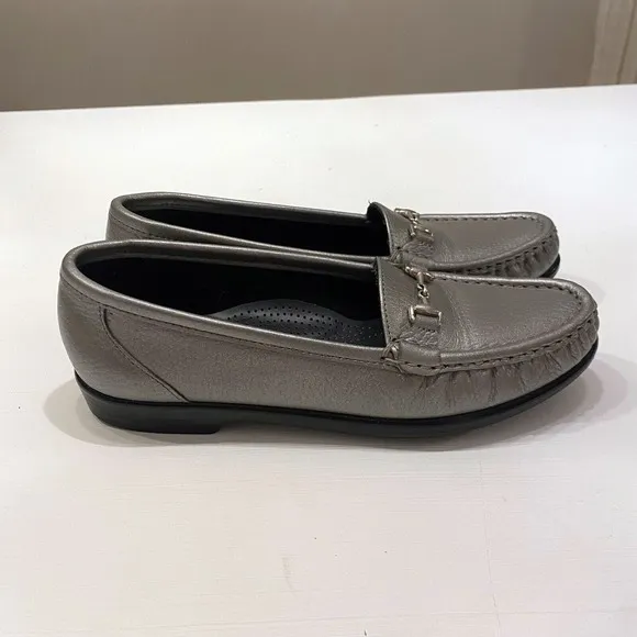 SAS Women's Metro Metallic Silver Leather Horse-Bit‎ Loafers Shoes US Size 7.5