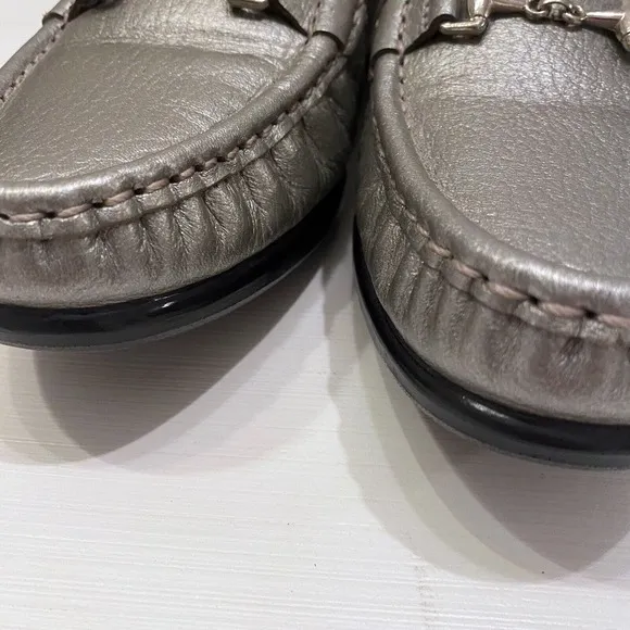 SAS Women's Metro Metallic Silver Leather Horse-Bit‎ Loafers Shoes US Size 7.5