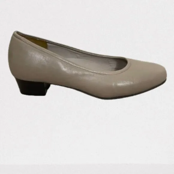 SAS Womens Worn Once Milano Pump Heel Comfort Shoes Sz 9N Crema