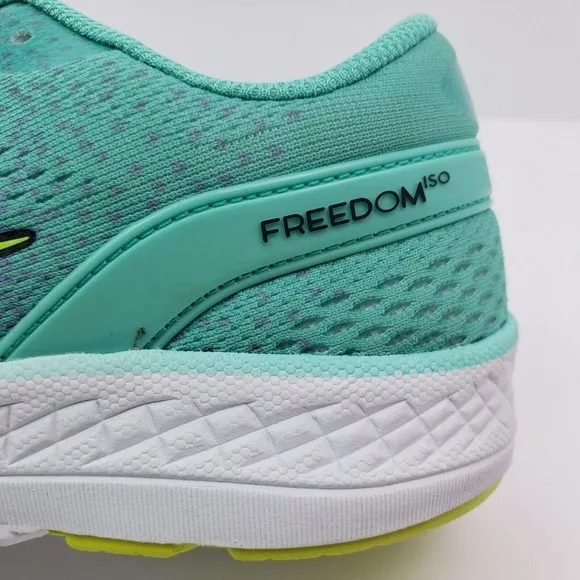 Saucony Freedom ISO Girls Size 6Y Womens Sz 7 Gray Green Running Sneaker Shoes
