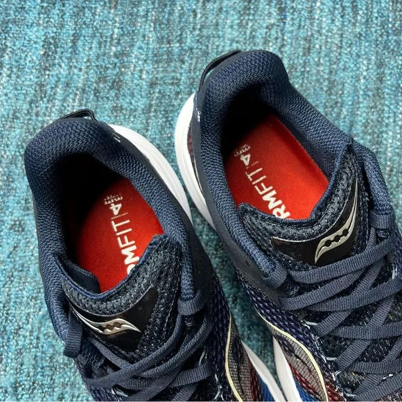 Saucony Kinvara 14 Running Shoes in Navy Red White
