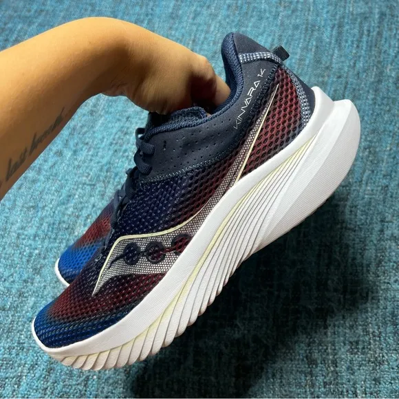 Saucony Kinvara 14 Running Shoes in Navy Red White