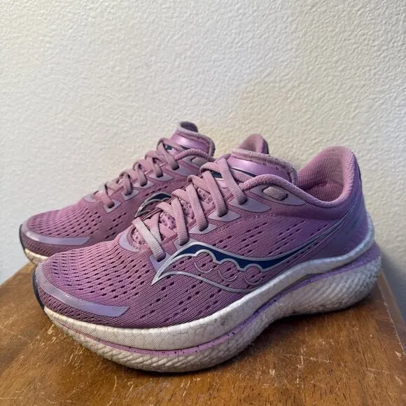 Saucony Womens Endorphin Speed 3 Grape Indigo Running Shoes S10756-38 Size 7 EUC