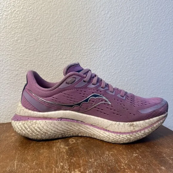 Saucony Womens Endorphin Speed 3 Grape Indigo Running Shoes S10756-38 Size 7 EUC