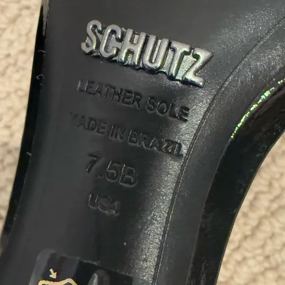 SCHUTZ Cadey Lee Leather Sandal in Black Patent Leather size 7.5