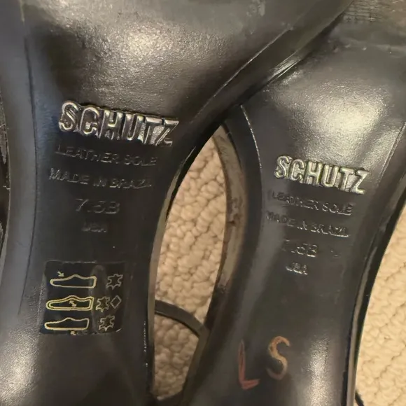 SCHUTZ Cadey Lee Leather Sandal in Black Patent Leather size 7.5