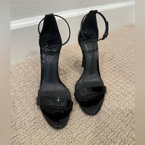 SCHUTZ Cadey Lee Leather Sandal in Black Patent Leather size 7.5