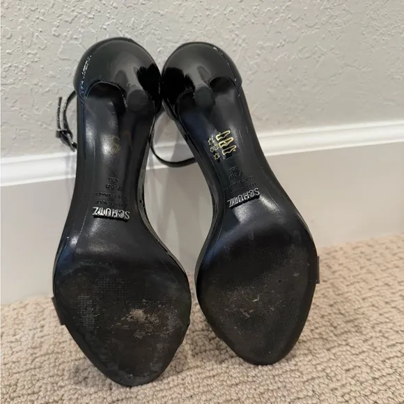 SCHUTZ Cadey Lee Leather Sandal in Black Patent Leather size 7.5