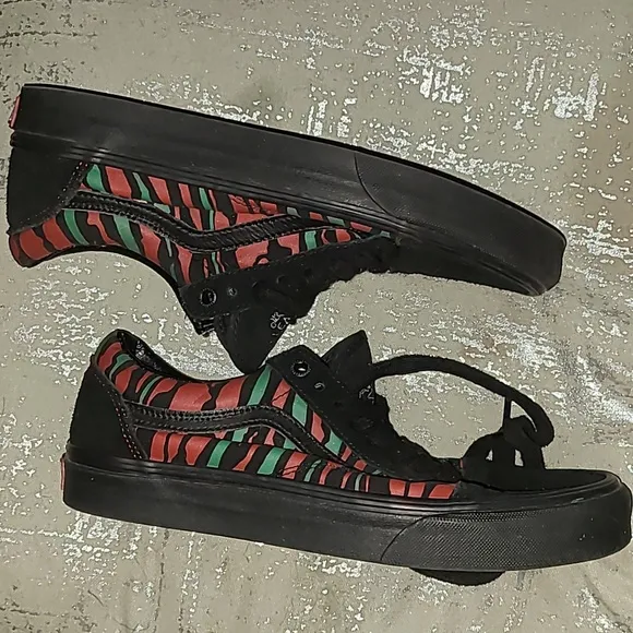 Size 7.5 - VANS A Tribe Called Quest x Old Skool Stripes