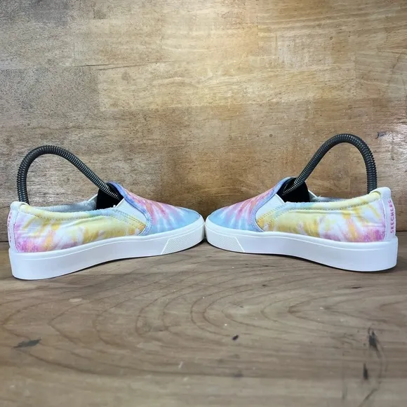 Skechers Poppy Hippy Hype Womens Size 6 Slip On Shoes Sneakers Multicolor 155082