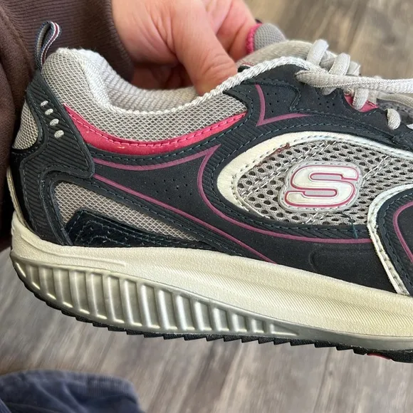 Skechers Women's Gray and Pink Athletic Shoes shape ups