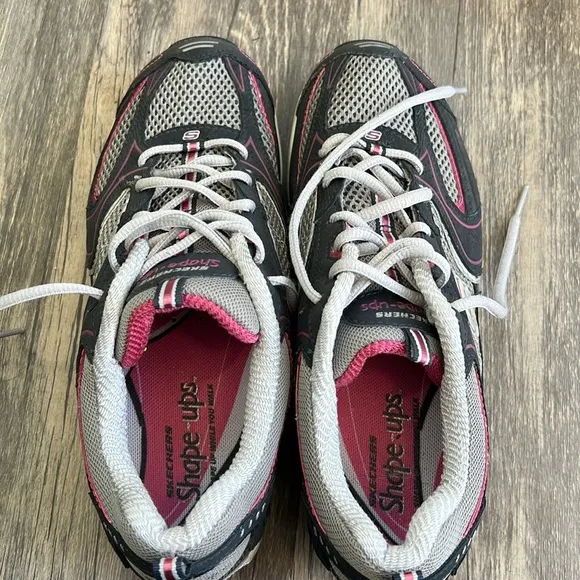 Skechers Women's Gray and Pink Athletic Shoes shape ups